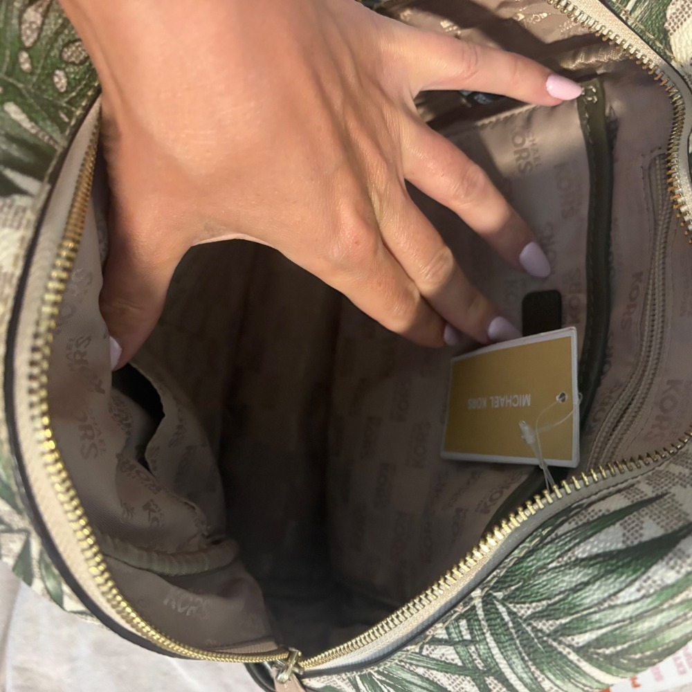 Michael Kors Abbey Medium Backpack Palm Leaf Signature Vanilla Olive 35T8GAYB2B - Picture 6 of 8